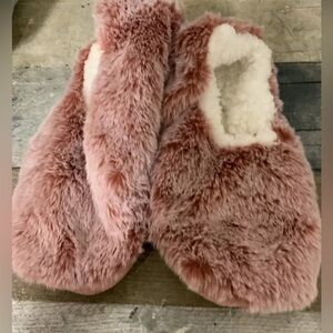 Stay Cozy Pull-On Slipper Socks Shoe (Clay)
